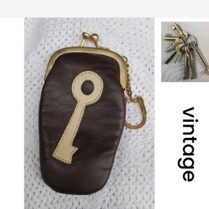Vintage Kisslock leather‎ mini keyholder